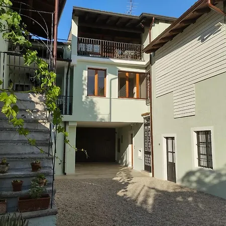 Corte Vezzola Bilocale Emma Apartment